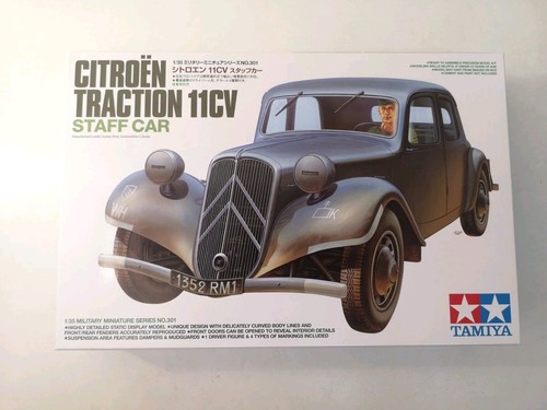 Citroen traction staff - 11,
