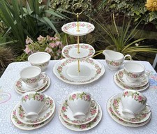 Pretty Vintage Colclough Bone