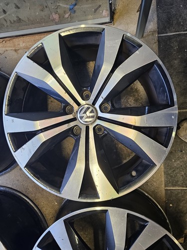 Alloy wheel volkswagen touareg - alloy,