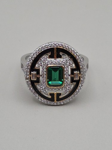Simulated emerald tova - emerald,