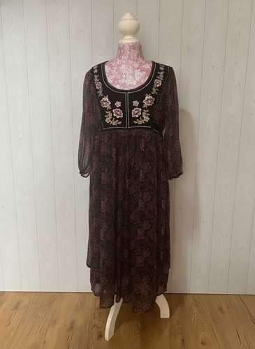 Falmer heritage black floral - black,