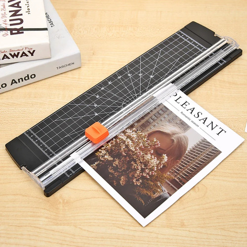 Guillotine paper cutter - a5,