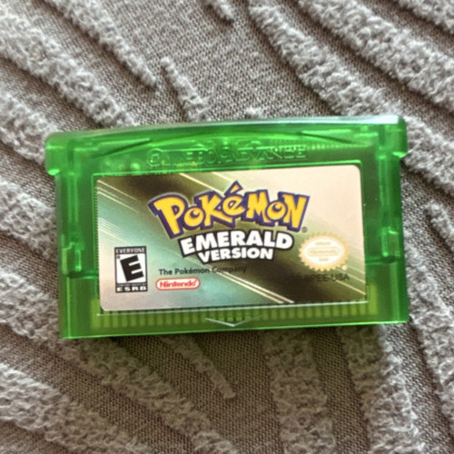 Nintendo pokémon emerald - nintendo,