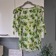 Zara short sleeved kiwi top