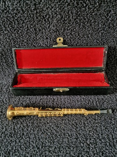 Straight soprano saxophone - straight,