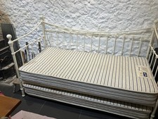 Laura Ashley Hastings Day Bed