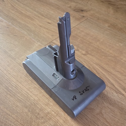 Genuine dyson battery - genuine, v8