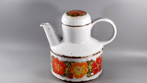 Midwinter nasturtium teapot - nasturtium,