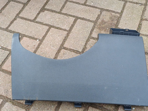 Vauxhall astra under - h,