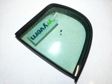   Rear Right passenger side corner quarter window glass for Nissa UK603625-93