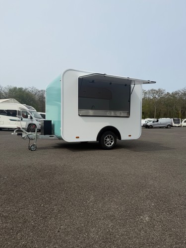 Metre catering trailer - metre,