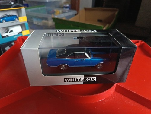 Boxed model whitebox - 1/43,