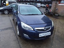 VAUXHALL ASTRA 2009-2013