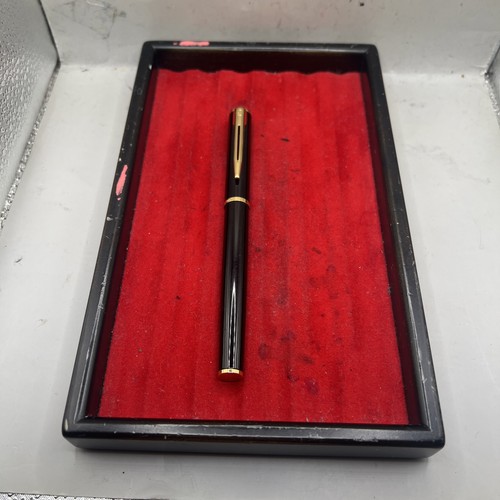 Waterman black lacquer - black,