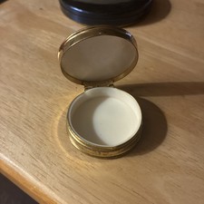 Beautiful Vintage Pill Box 