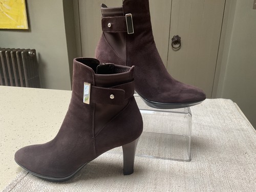 Russell bromley aquatalia - bromley,