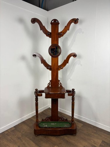 Victorian mahogany totem hat - totem, &