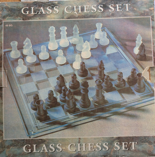 Deluxe glass chess set x - glass,