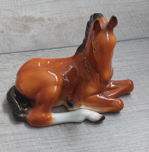 Horse figurine - horse,