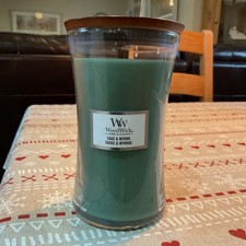 Woodwick  Sage & Myrrh 609.5g  Large Scented Pluswick  Candle