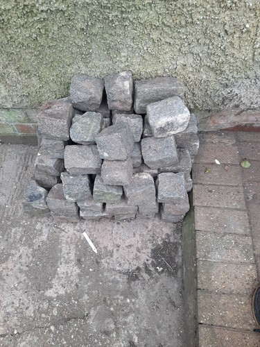 Granite cobble blocks - ., 80