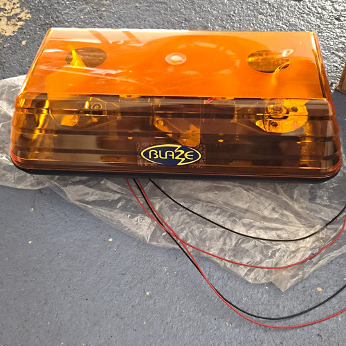 Vehicle flashing amber - vehicle,