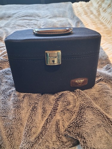 Antler carry case - carry, use