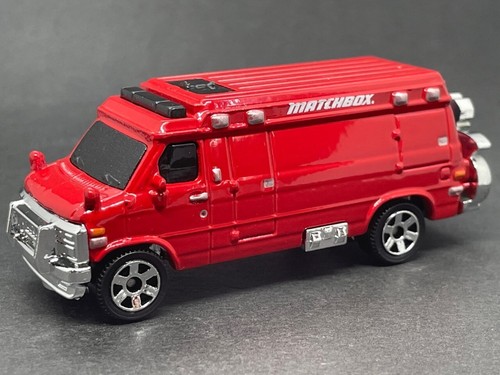 Matchbox custom 1995 chevy van - chevy,