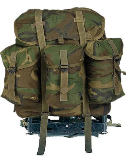 Armed forces medium - armed,