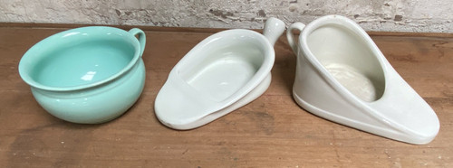 Antique chamber pots 3 - chamber, in