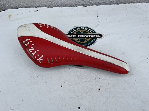 Fizik arione saddle red - arione,