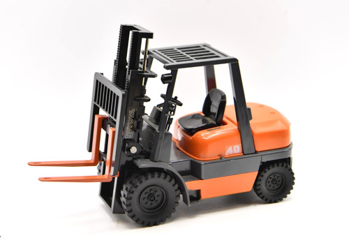 Scale forklift toyota - 1:20,