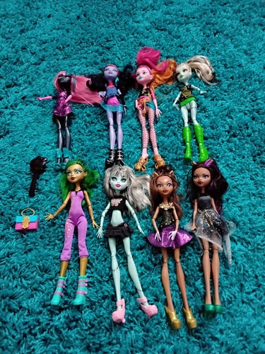 Monster high doll bundle - x8,