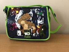 ** CARTOON NETWORK - BEN 10 ALIEN FORCE MESSENGER/ SCHOOL BAG  ** NEW WITH TAG**
