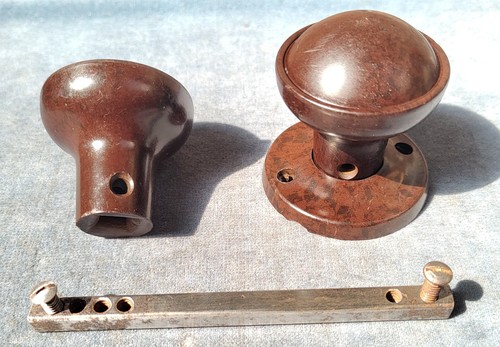 Pair reclaimed round - of, brown