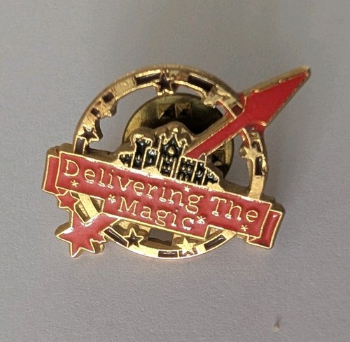 Alton towers vintage staff - vintage, pin