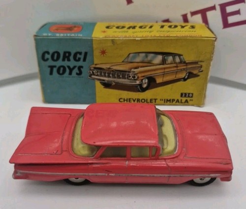 Vintage corgi toys 220 - vintage,