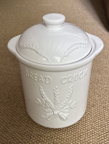 Vintage rayware ceramic - rayware, bread