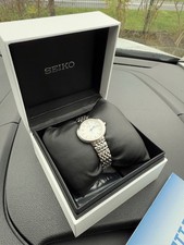 Seiko Classic Ladies Quartz Stainless Steel Bracelet Watch 7N01-OJYO - USED