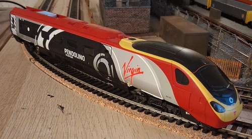 Hornby virgin alstom pendolino - hornby,