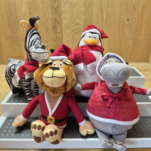 Dreamworks merry madagascar - merry,