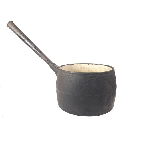 Cast iron pint - iron, 8