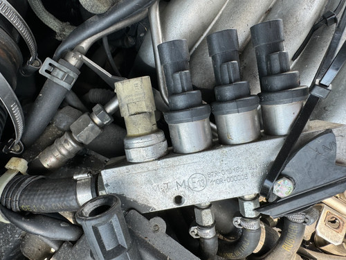 Injector fuel gas - 3x,