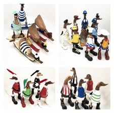 Wooden Duck Wellies Boots Bamboo Duck Statue Ornament Duck Carving dcuk