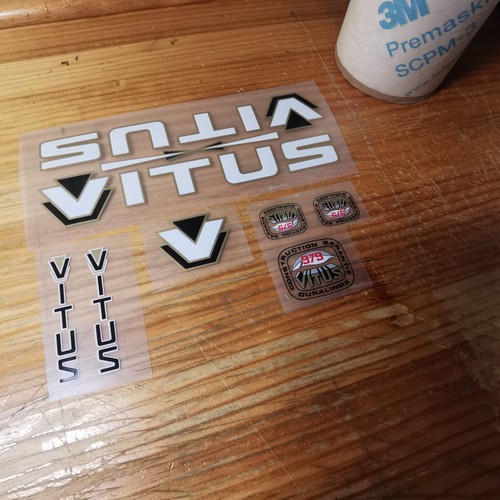 Vitus 979 gold black - decal, set