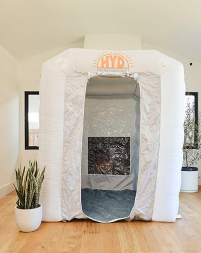 The hot yoga - hot, tiny