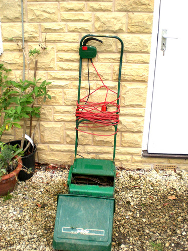 Vintage qualcast electric - qualcast,