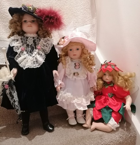 Porcelain dolls different - 3x,