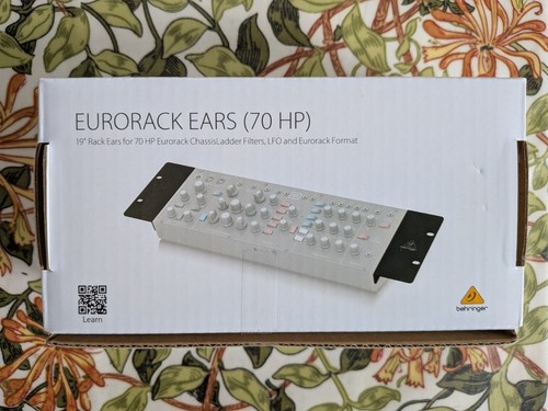 Behringer eurorack ears 70 - behringer,