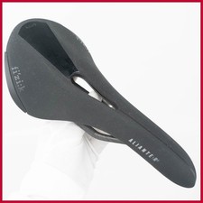 Fizik Aliante R3 Open Saddle
